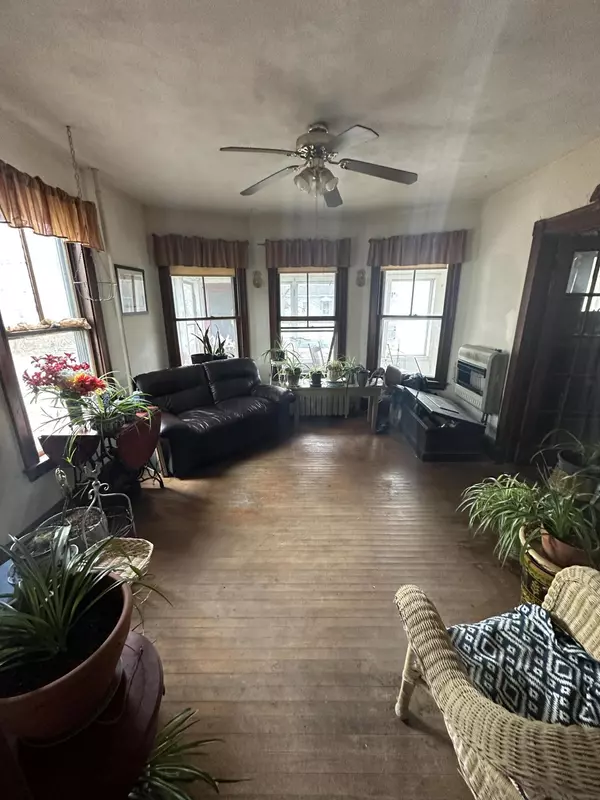 Waterville, ME 04901,4 Elm TER