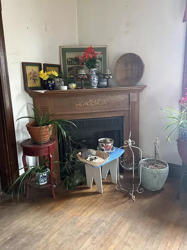 Waterville, ME 04901,4 Elm TER