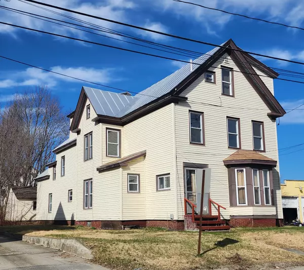 Waterville, ME 04901,5 Oak ST