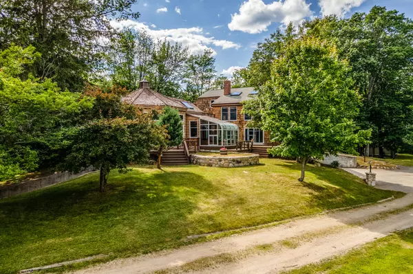 Grand Lake Stream Plt, ME 04668,137 Milford RD