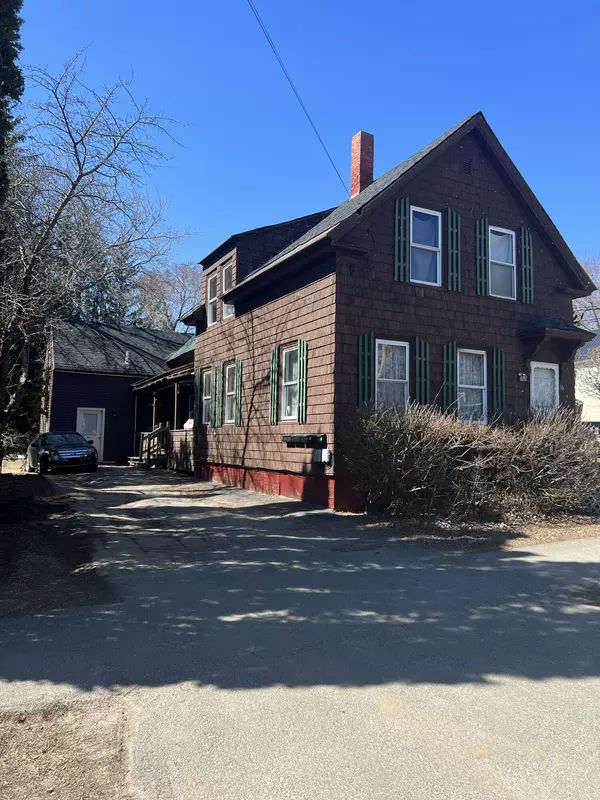 16 Drummond AVE, Waterville, ME 04901