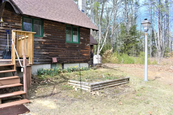 Poland, ME 04274,27 Fox Run RD