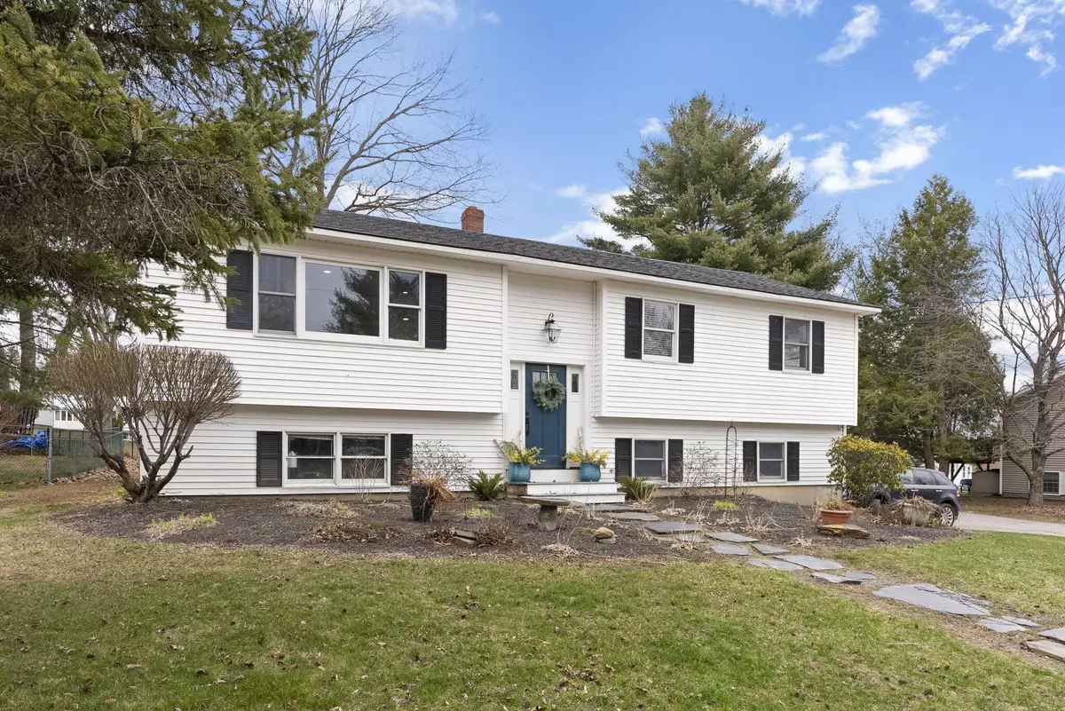 Waterville, ME 04901,25 Clearview AVE