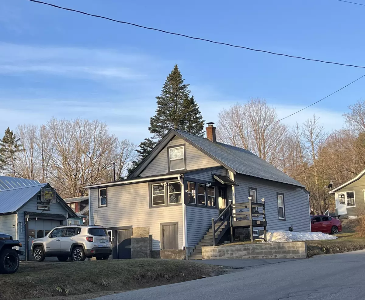 Wilton, ME 04294,11 Morrison AVE