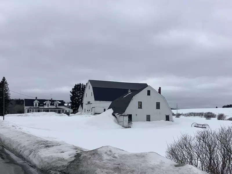 48 Presque Isle RD, Fort Fairfield, ME 04742