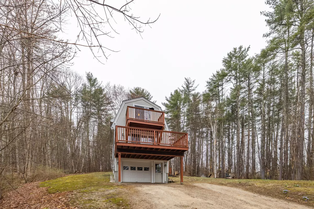 Poland, ME 04274,17 W Shore DR