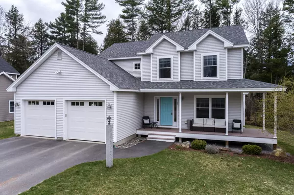 70 Forest Glen LN, Topsham, ME 04086