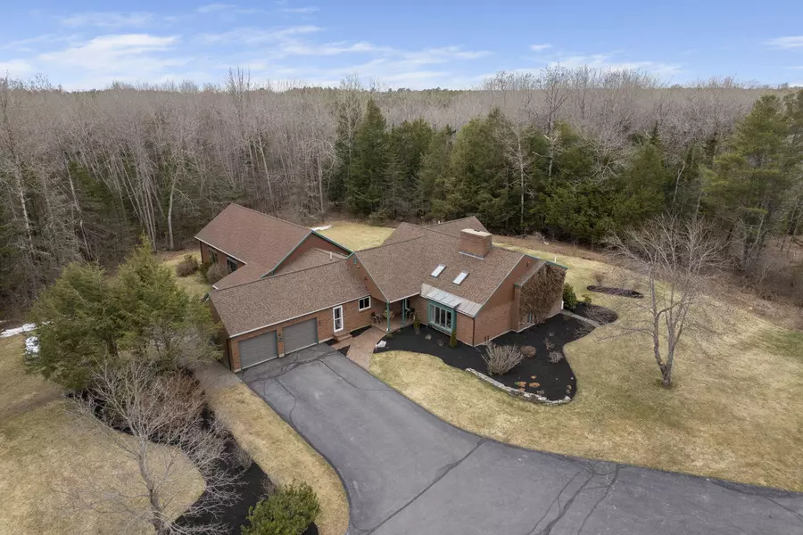 46 Casco RD, Brunswick, ME 04011