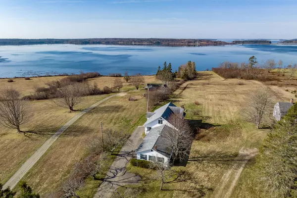 Sedgwick, ME 04673,502 Reach RD