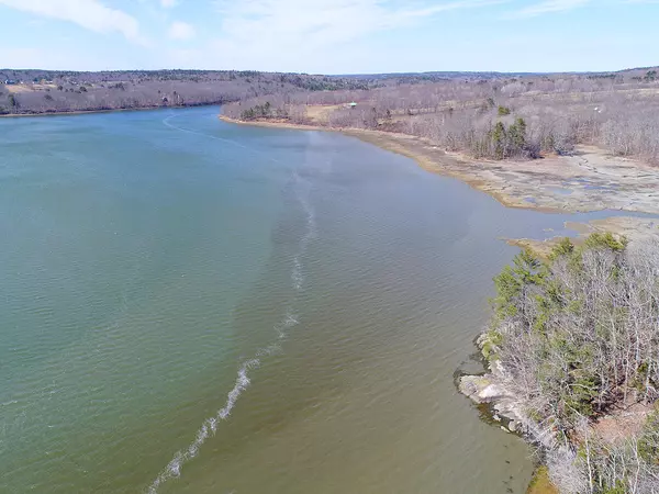 Waldoboro, ME 04572,86 Hoffses Road RD