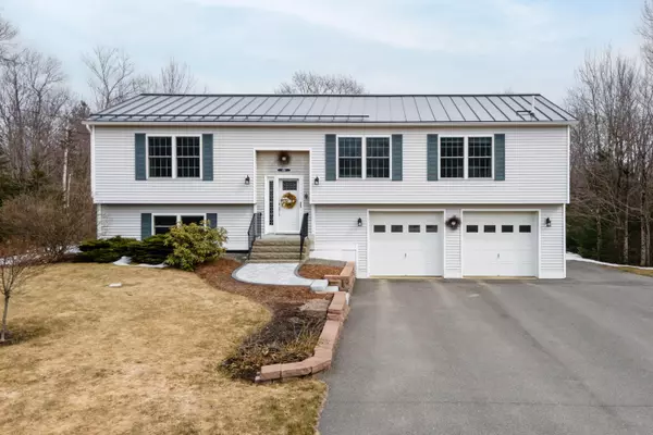 109 Treadwell Acres, Hermon, ME 04401