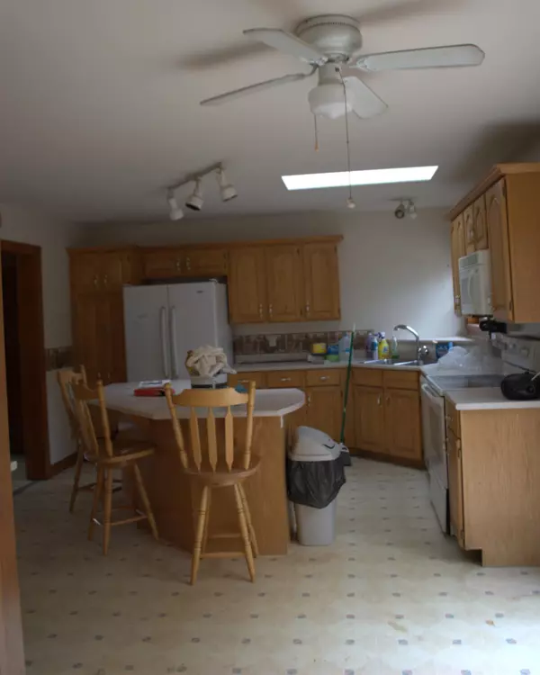 Wiscasset, ME 04578,39 Hilltop DR