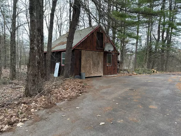 Shapleigh, ME 04076,637 Ross Corner RD