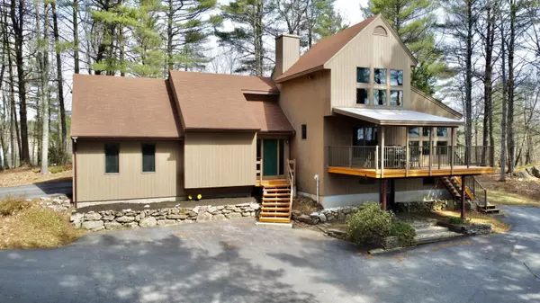 41 Hatch RD, Auburn, ME 04210