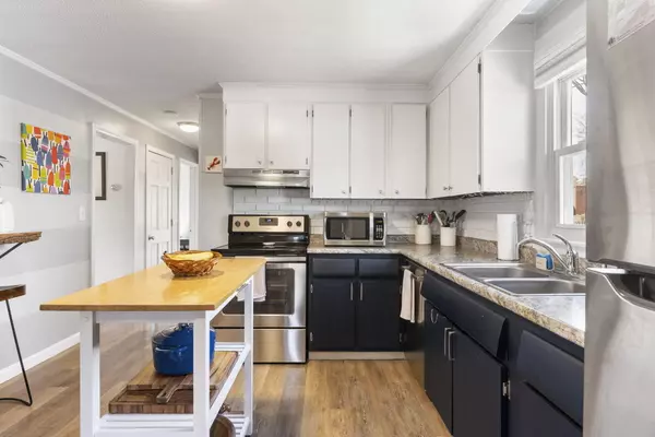 Saco, ME 04072,22 Stacy ST