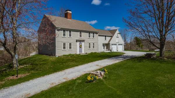 693 Middle RD, Woolwich, ME 04579