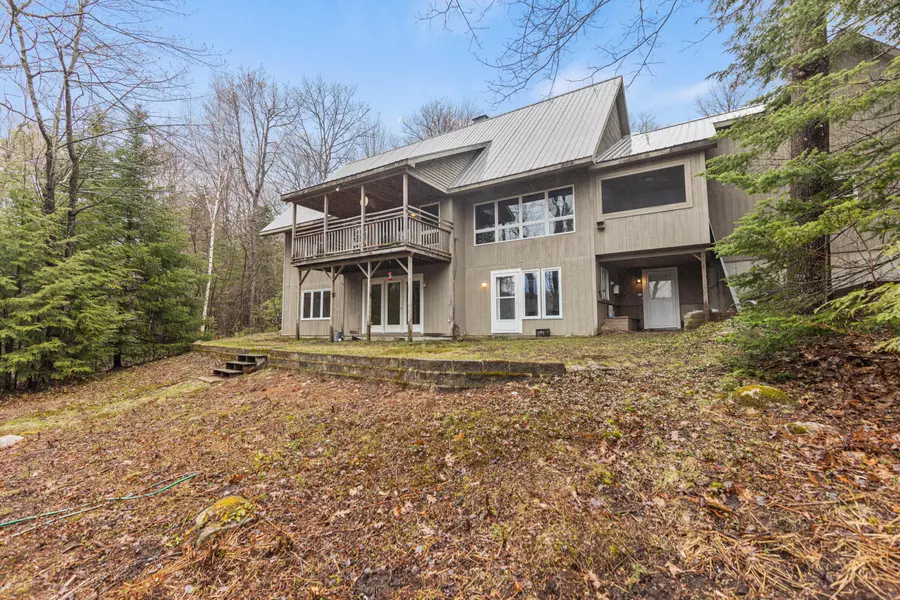 45 Great Oaks LN, Otisfield, ME 04270