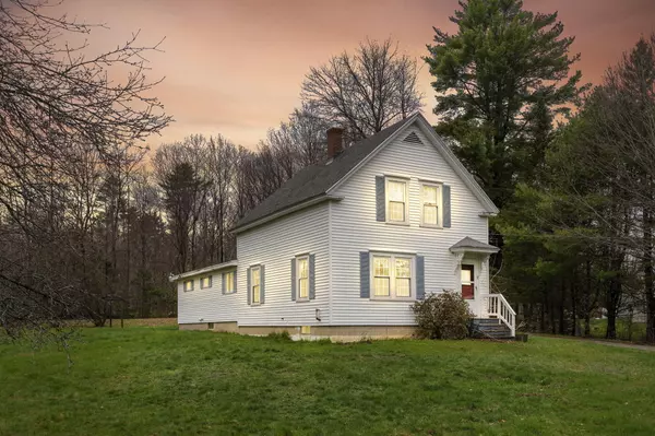 37 Ferry RD, Lisbon, ME 04250