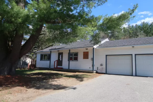 46 Pine ST, Norridgewock, ME 04957