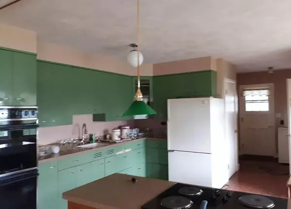 Fort Kent, ME 04743,231 Frenchville RD