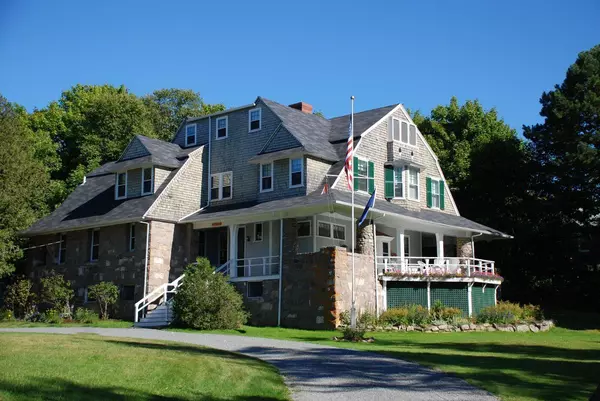 Winter Harbor, ME 04693,45 West OVAL