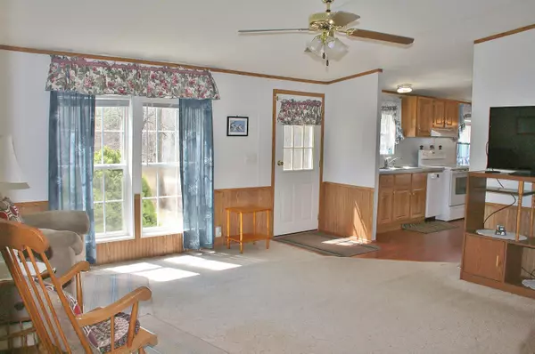 Waldoboro, ME 04572,970 Feylers Corner RD
