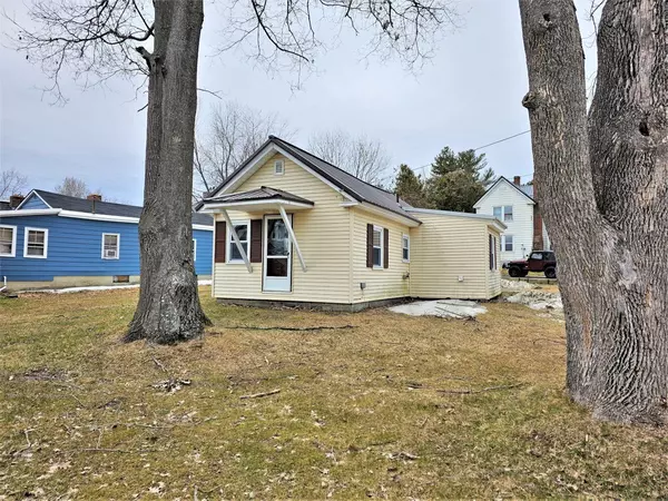 6 Broad ST, Waterville, ME 04901