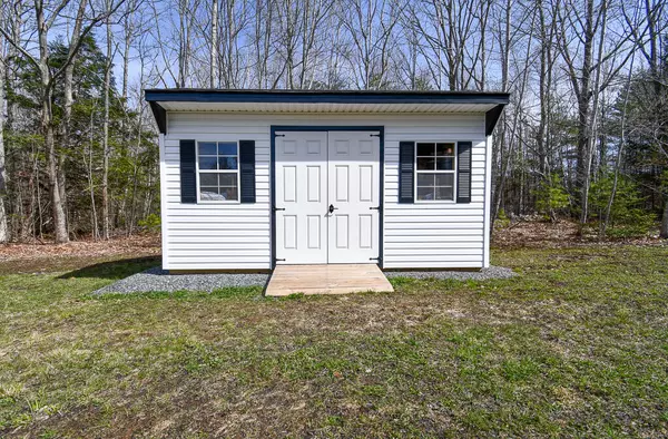 Mount Vernon, ME 04352,29 Breezy Acres