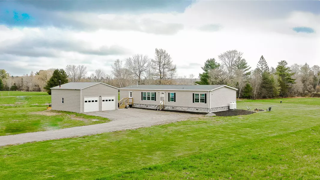 1565 Hill Rd, Canaan, ME 04924