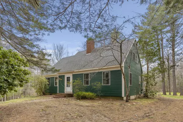 76 Mistic AVE, Rockport, ME 04856