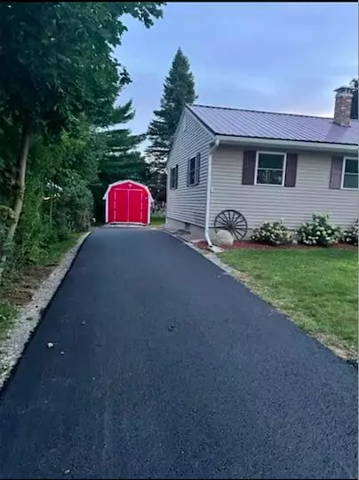 East Millinocket, ME 04430,2 Grove ST