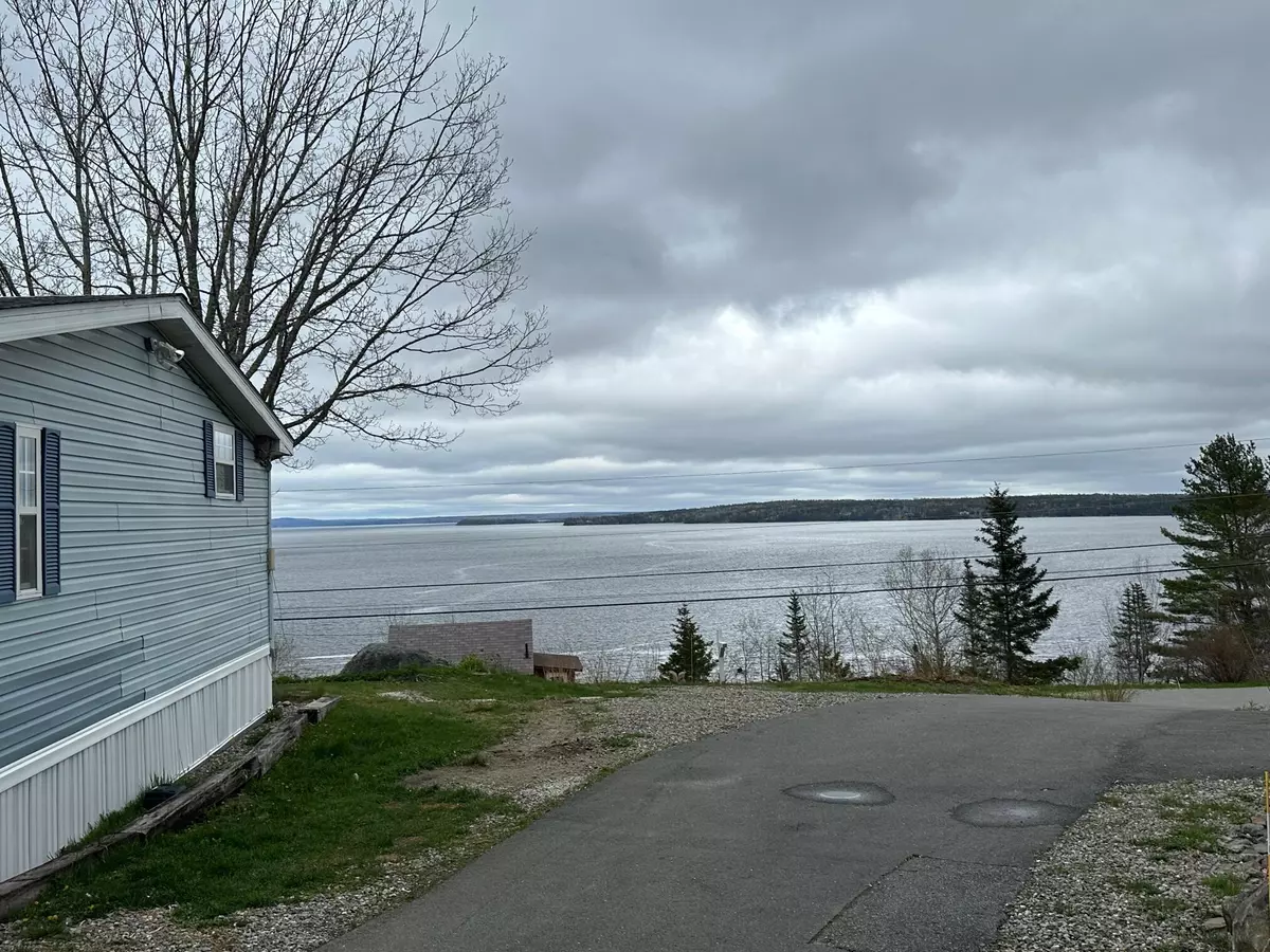 Northport, ME 04849,483 Shore RD