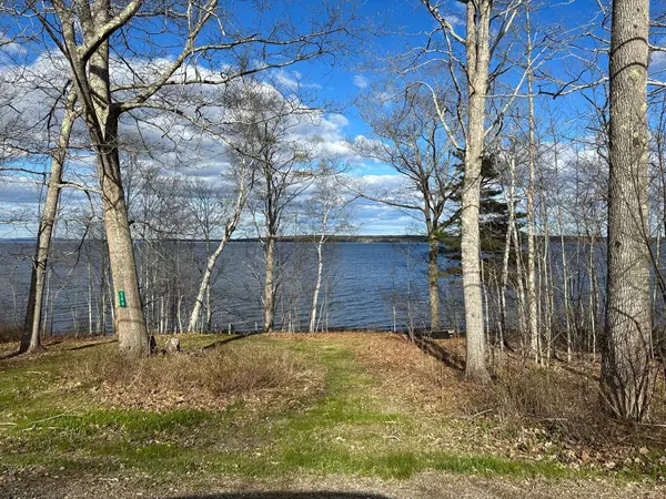 546 Shore RD, Northport, ME 04849