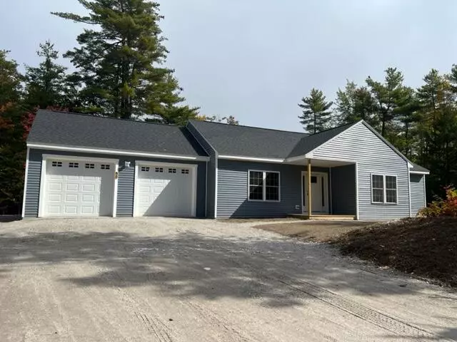 75 Fern AVE, Naples, ME 04055