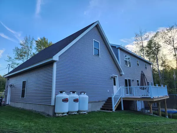 Hermon, ME 04401,30 Bishop DR