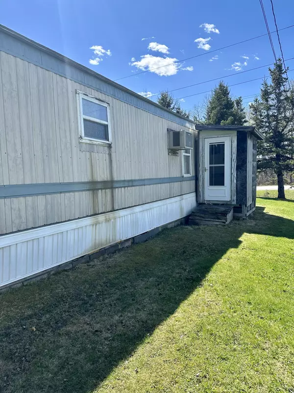 Presque Isle, ME 04769,58 Dragon DR