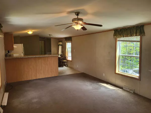 Rumford, ME 04276,48 Spruce ST