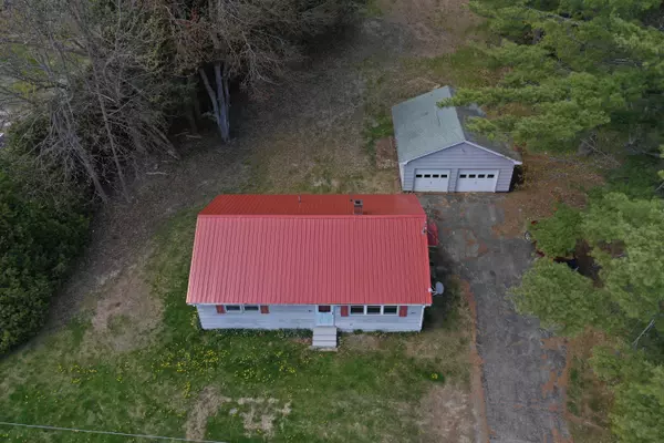 Milford, ME 04461,438 Main RD