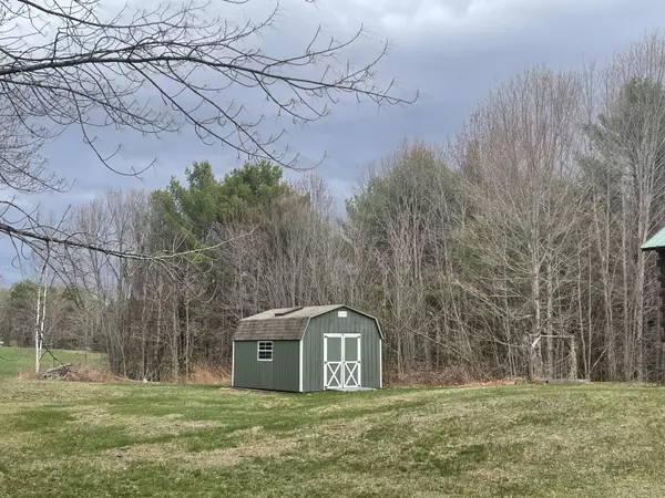 Whitefield, ME 04353,287 Mills RD