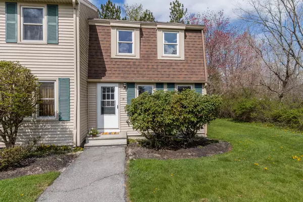 15 Brookwest LN #15, Westbrook, ME 04092