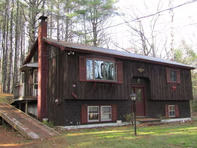 70 Old Sumner RD, Buckfield, ME 04220