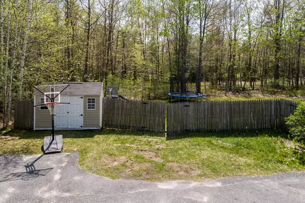 Freeport, ME 04032,4 Cushing Briggs RD