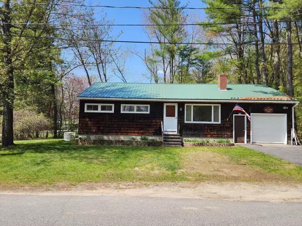 33 Fuller ST, Wilton, ME 04294