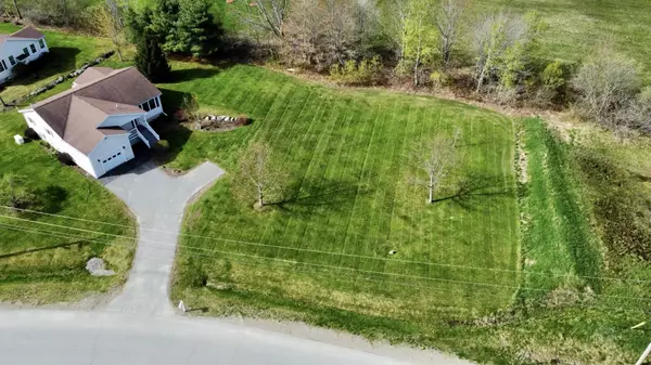 Hermon, ME 04401,5 Cambridge DR #1