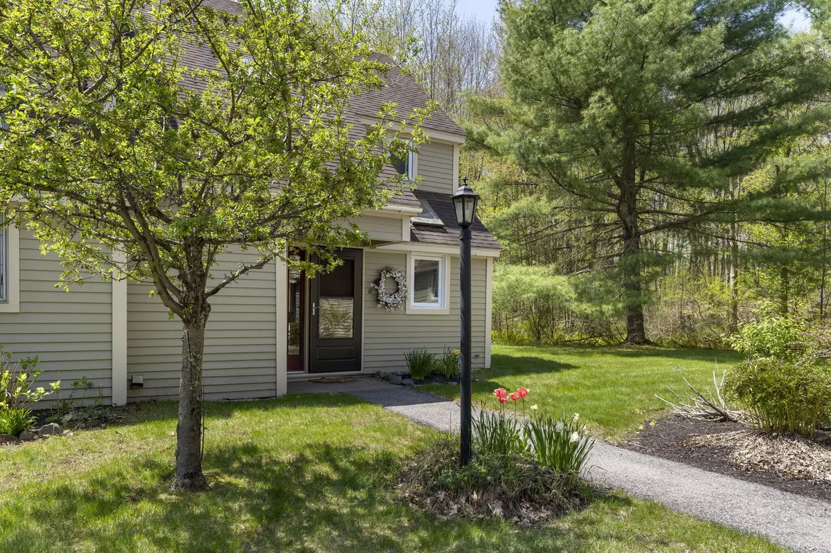 Freeport, ME 04032,18 Linwood RD #18