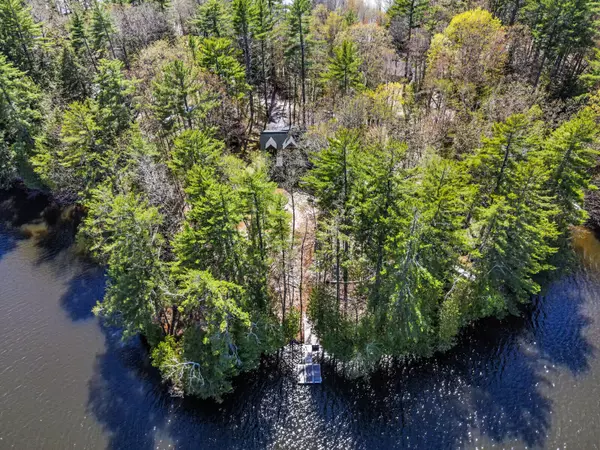 Mount Vernon, ME 04352,57 Demariano RD