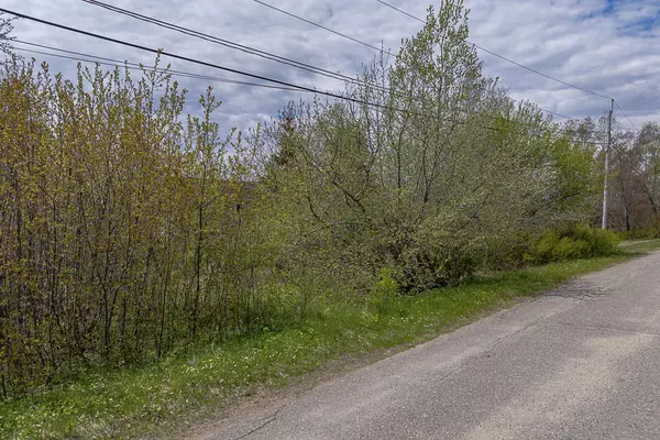 Eastport, ME 04631,16 Byrd ST