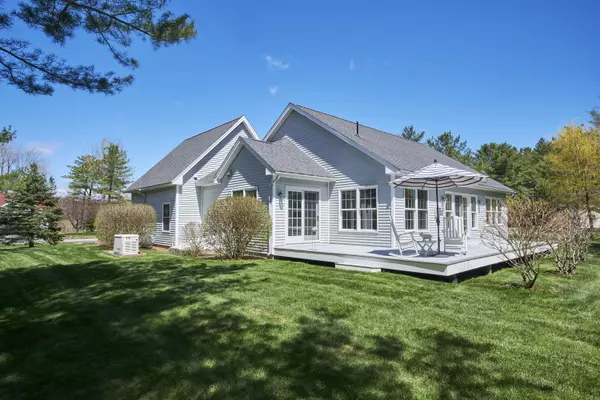 Rockport, ME 04856,8 Clam Cove DR
