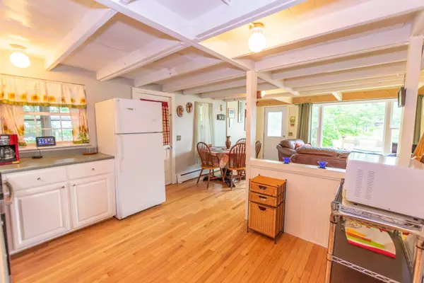 Orrington, ME 04474,947 Brewer Lake RD