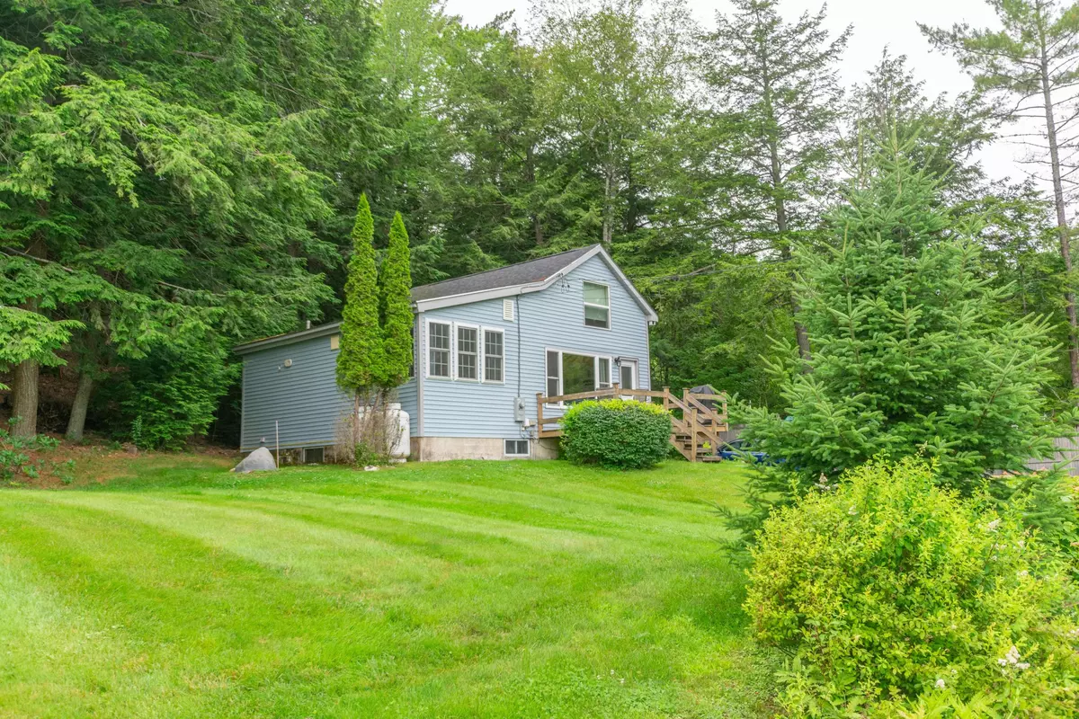 Orrington, ME 04474,947 Brewer Lake RD